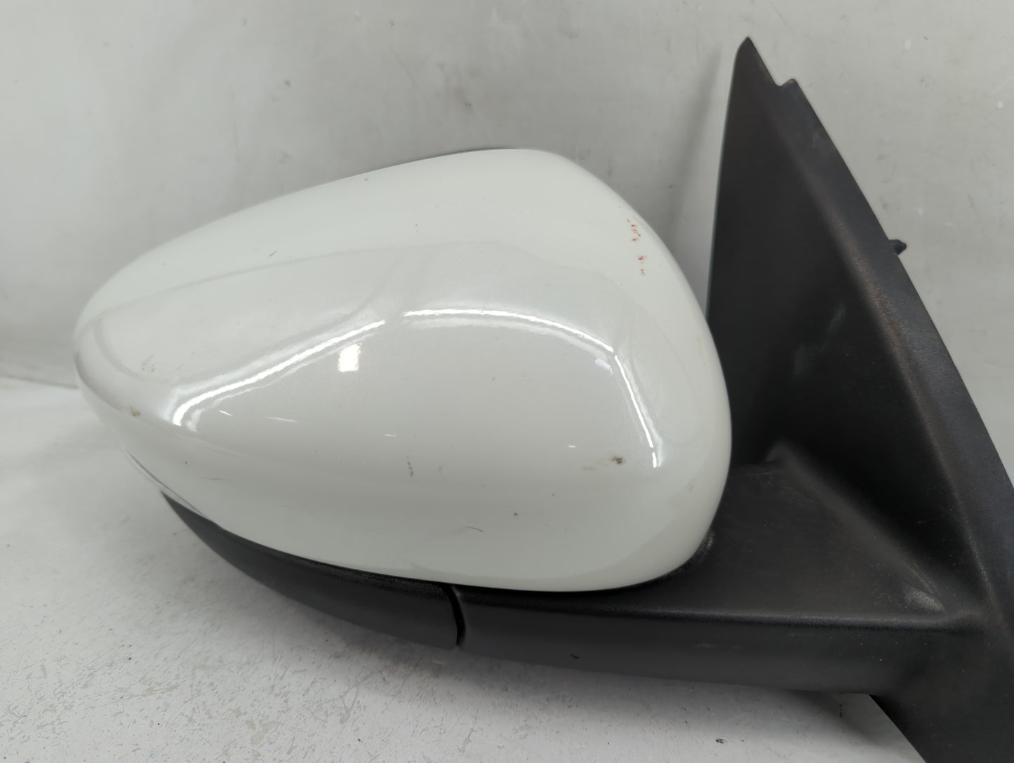 2020-2021 Ford Escape Passenger Side View Mirror - Right Door Mirror OEM Used - Oemusedautoparts1.com