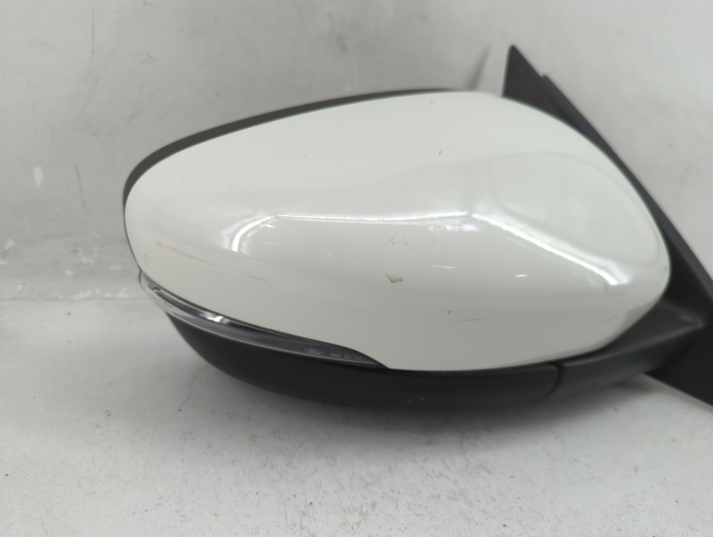 2020-2021 Ford Escape Passenger Side View Mirror - Right Door Mirror OEM Used - Oemusedautoparts1.com