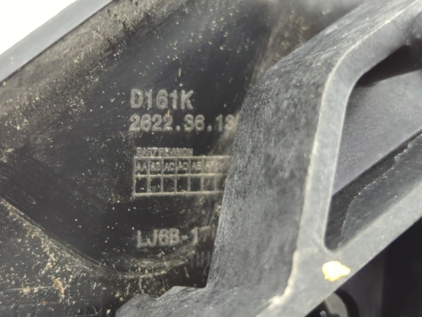 2020-2021 Ford Escape Passenger Side View Mirror - Right Door Mirror OEM Used - Oemusedautoparts1.com