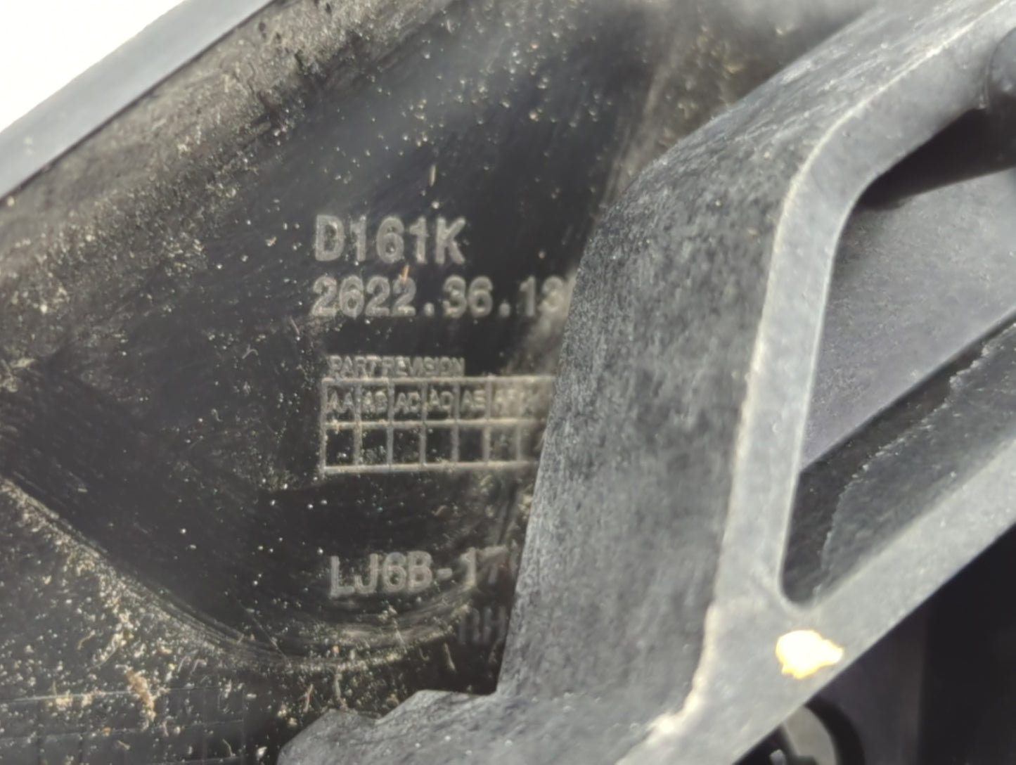 2020-2021 Ford Escape Passenger Side View Mirror - Right Door Mirror OEM Used - Oemusedautoparts1.com