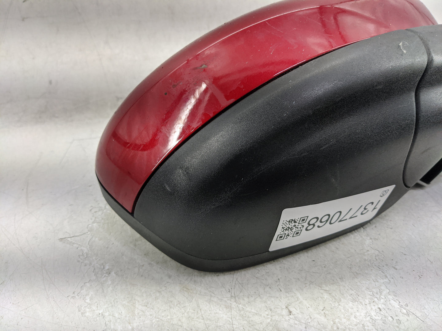 2020-2022 Ford Escape Passenger Side View Mirror - Right Door Mirror OEM Used - Oemusedautoparts1.com
