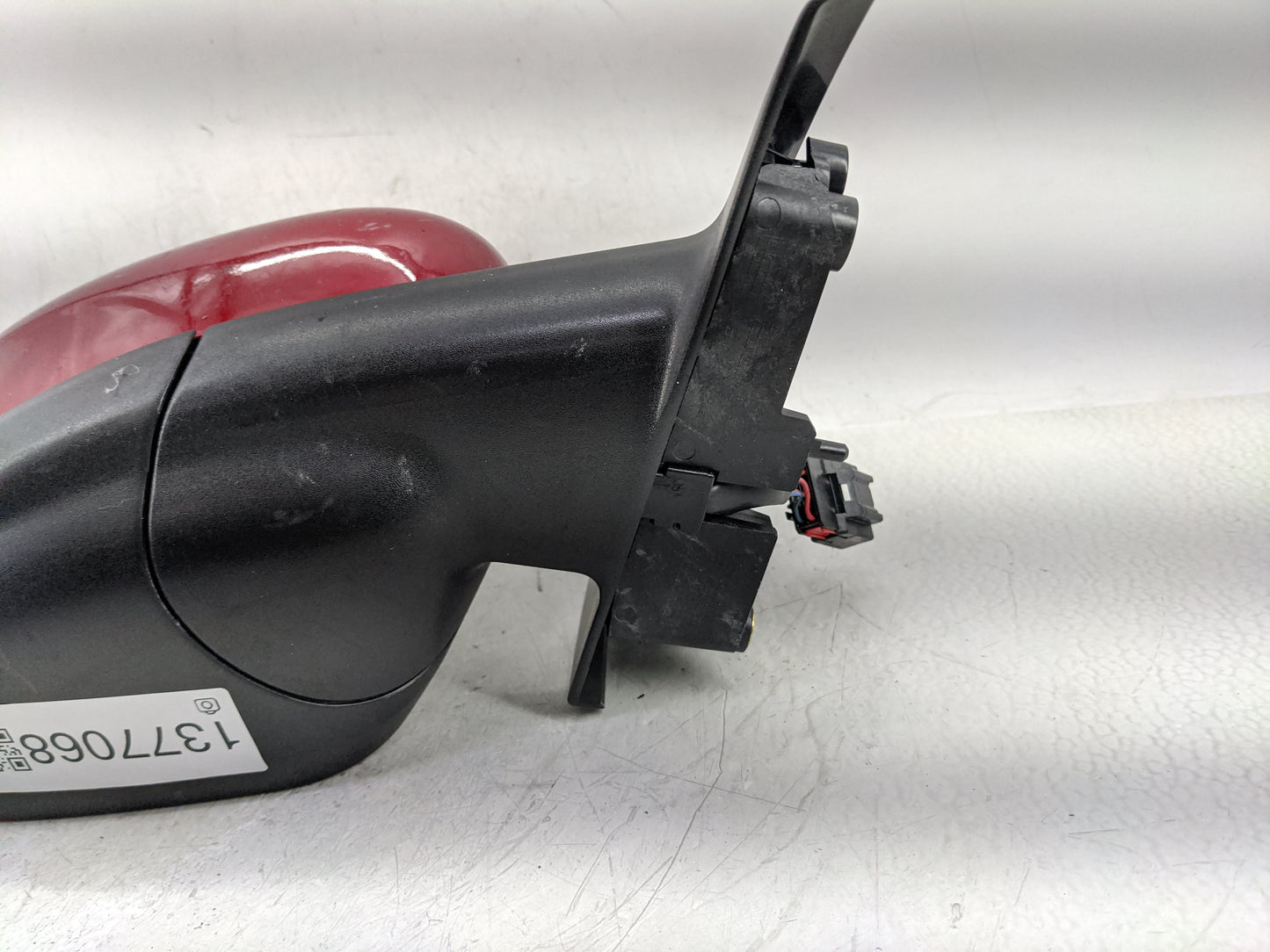 2020-2022 Ford Escape Passenger Side View Mirror - Right Door Mirror OEM Used - Oemusedautoparts1.com