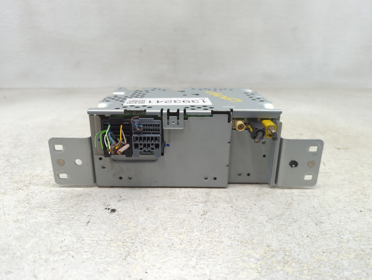 2020 Ford Escape Radio AM FM Cd Player Receiver Replacement P/N:LJ6T-18K810-AD Fits OEM Used Auto Parts - Oemusedautoparts1.