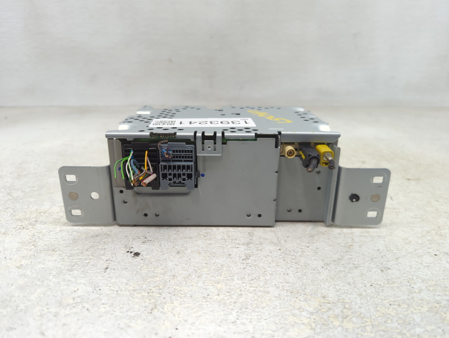 2020 Ford Escape Radio AM FM Cd Player Receiver Replacement P/N:LJ6T-18K810-AD Fits OEM Used Auto Parts - Oemusedautoparts1.