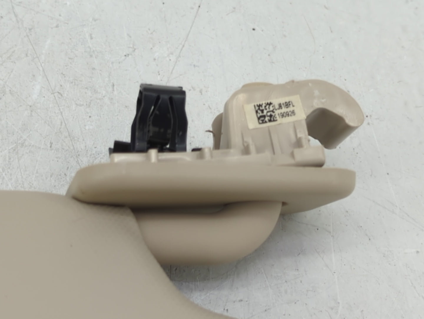 2020 Ford Escape Sun Visor Shade Replacement Driver Left Mirror Fits OEM Used Auto Parts - Oemusedautoparts1.com