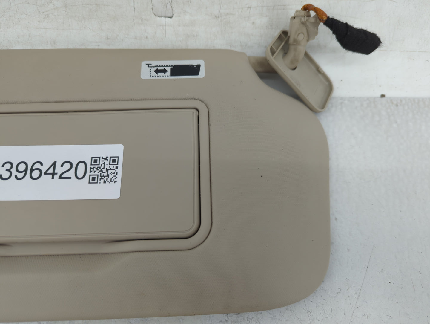 2020 Ford Escape Sun Visor Shade Replacement Driver Left Mirror Fits OEM Used Auto Parts - Oemusedautoparts1.com