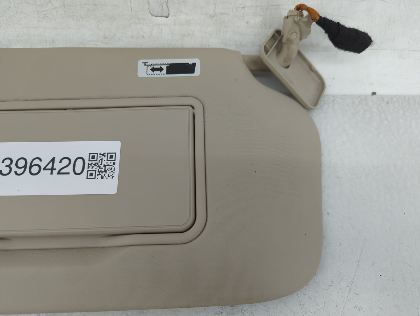 2020 Ford Escape Sun Visor Shade Replacement Driver Left Mirror Fits OEM Used Auto Parts - Oemusedautoparts1.com