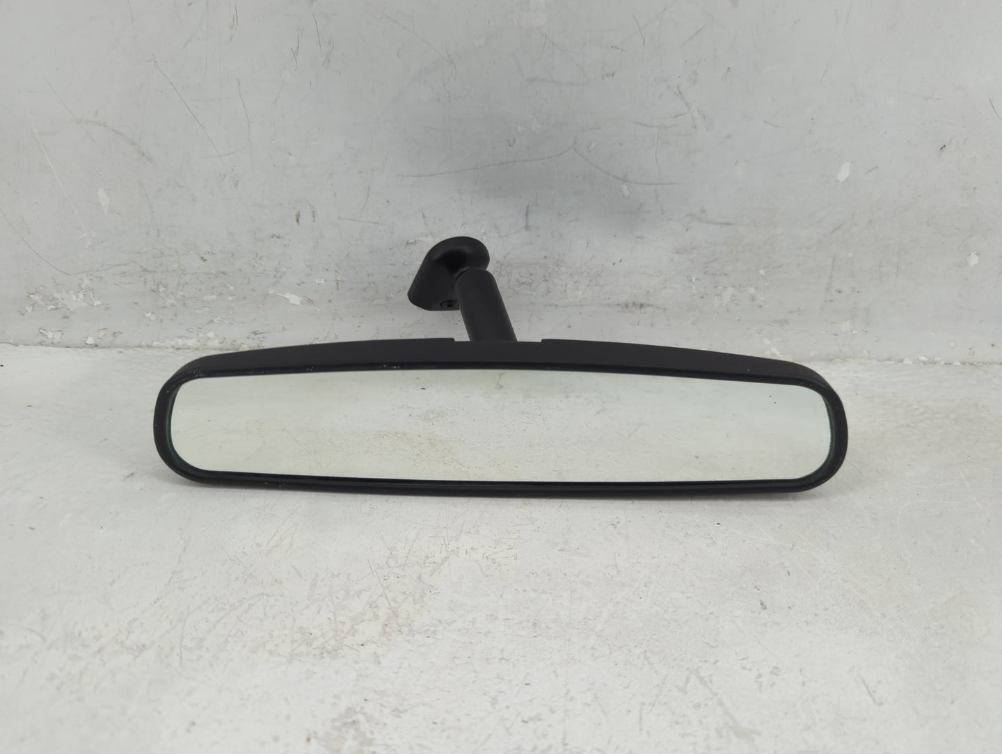 2020-2022 Ford Escape Interior Rear View Mirror Replacement OEM P/N:E11045317 Fits Fits 2020 2021 2022 OEM Used Auto Parts -