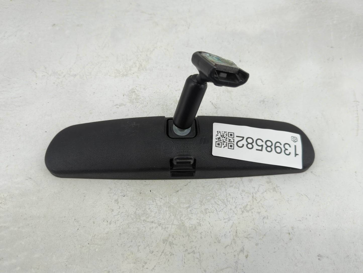 2020-2022 Ford Escape Interior Rear View Mirror Replacement OEM P/N:E11045317 Fits Fits 2020 2021 2022 OEM Used Auto Parts -