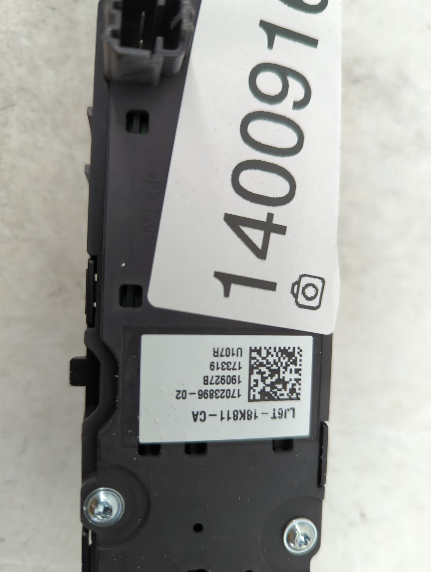 2020-2020 Ford Escape Radio Control Panel - Oemusedautoparts1.com