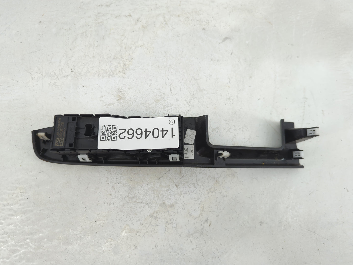 2020-2022 Ford Escape Master Power Window Switch Replacement Driver Side Left P/N:LJ6T-14540-BCW Fits Fits 2020 2021 2022 OE