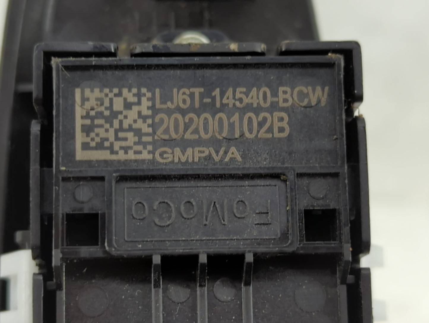 2020-2022 Ford Escape Master Power Window Switch Replacement Driver Side Left P/N:LJ6T-14540-BCW Fits Fits 2020 2021 2022 OE