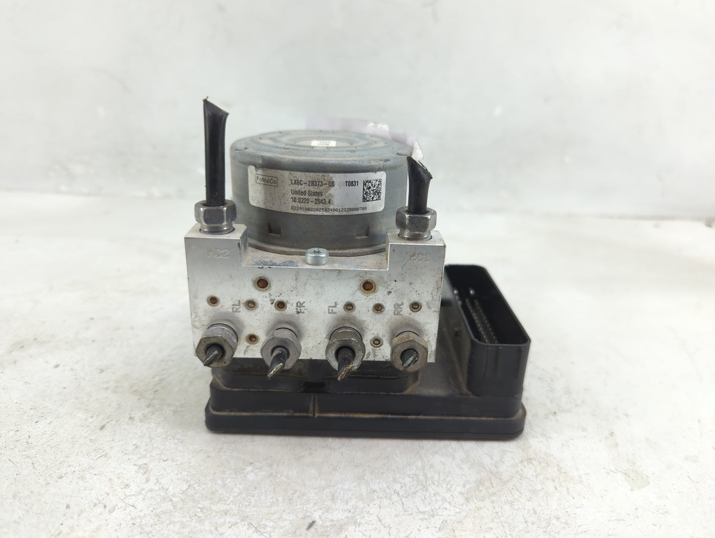2020-2022 Ford Escape ABS Pump Control Module Replacement P/N:LX6C-2B373-CS LX6C-2B373-CE, LX6C-2C219-CJ Fits Fits 2020 2021