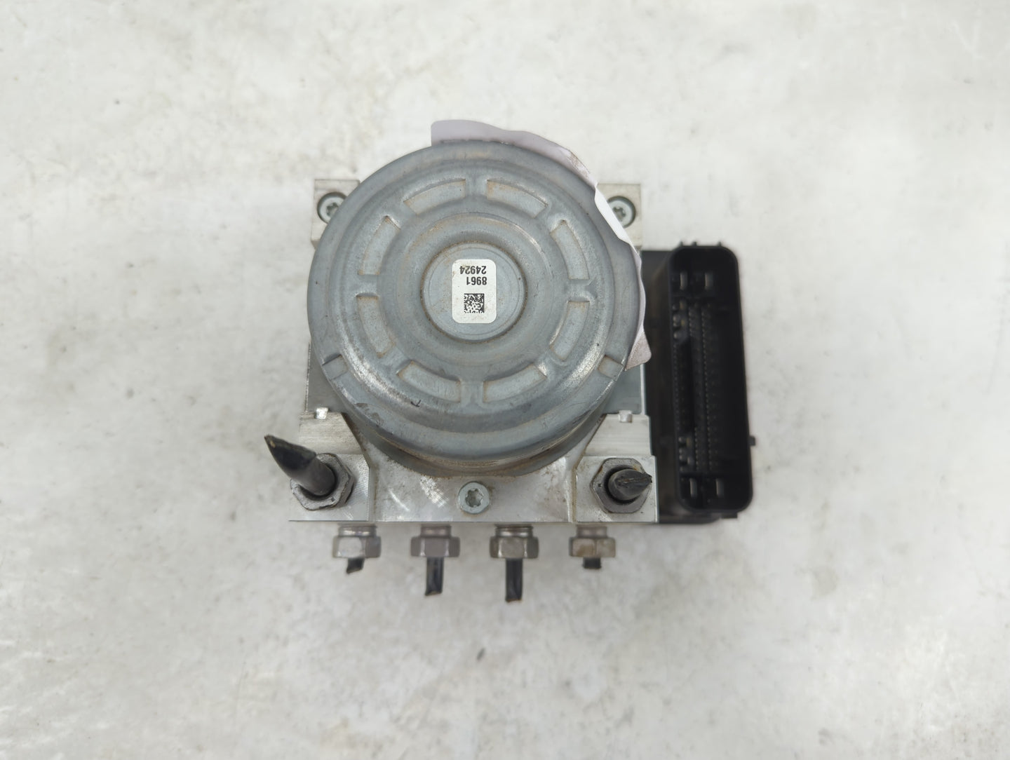 2020-2022 Ford Escape ABS Pump Control Module Replacement P/N:LX6C-2B373-CS LX6C-2B373-CE, LX6C-2C219-CJ Fits Fits 2020 2021