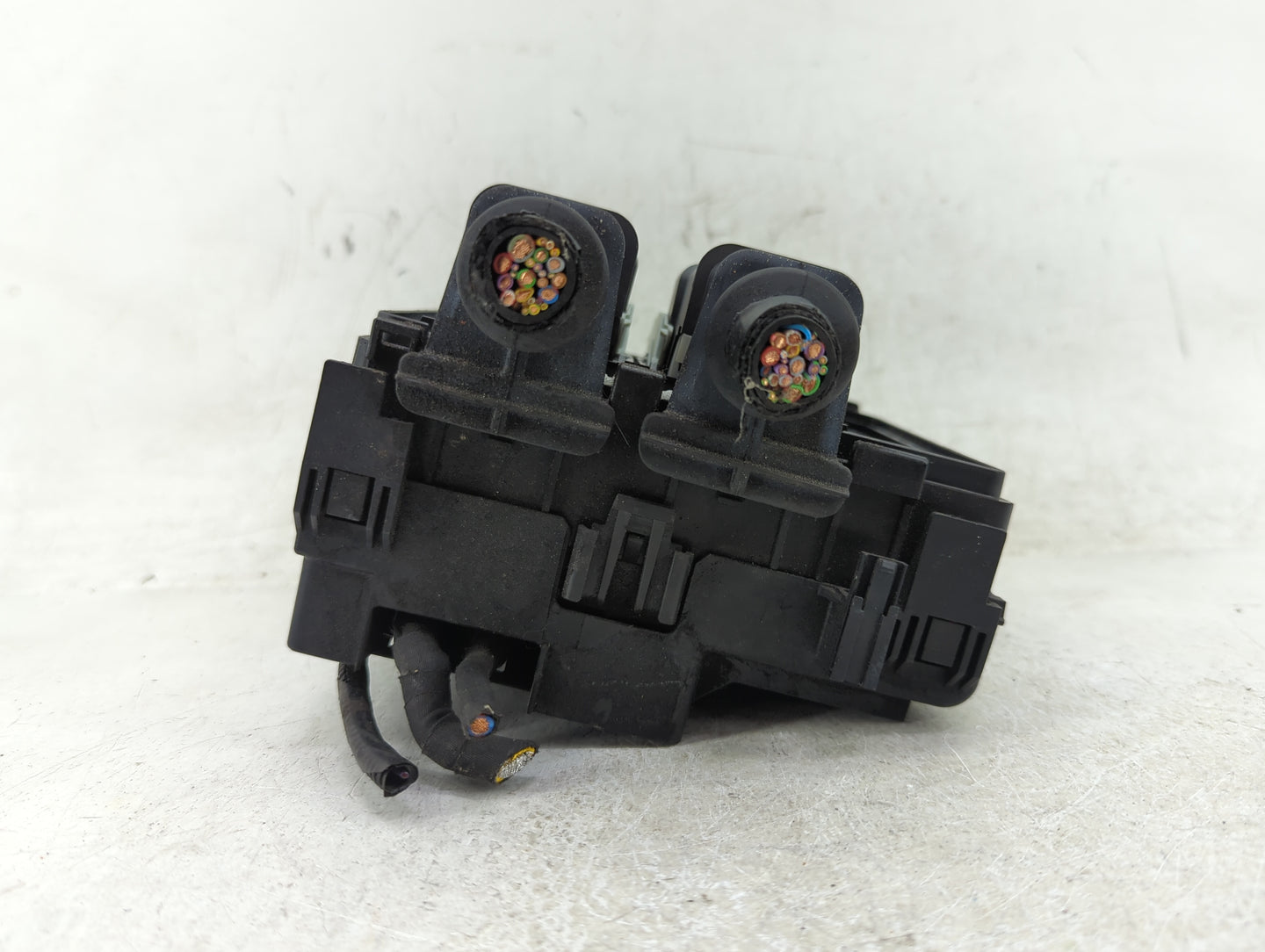 2020 Ford Escape Fusebox Fuse Box Panel Relay Module P/N:JX6T-14A094-AE Fits OEM Used Auto Parts - Oemusedautoparts1.com