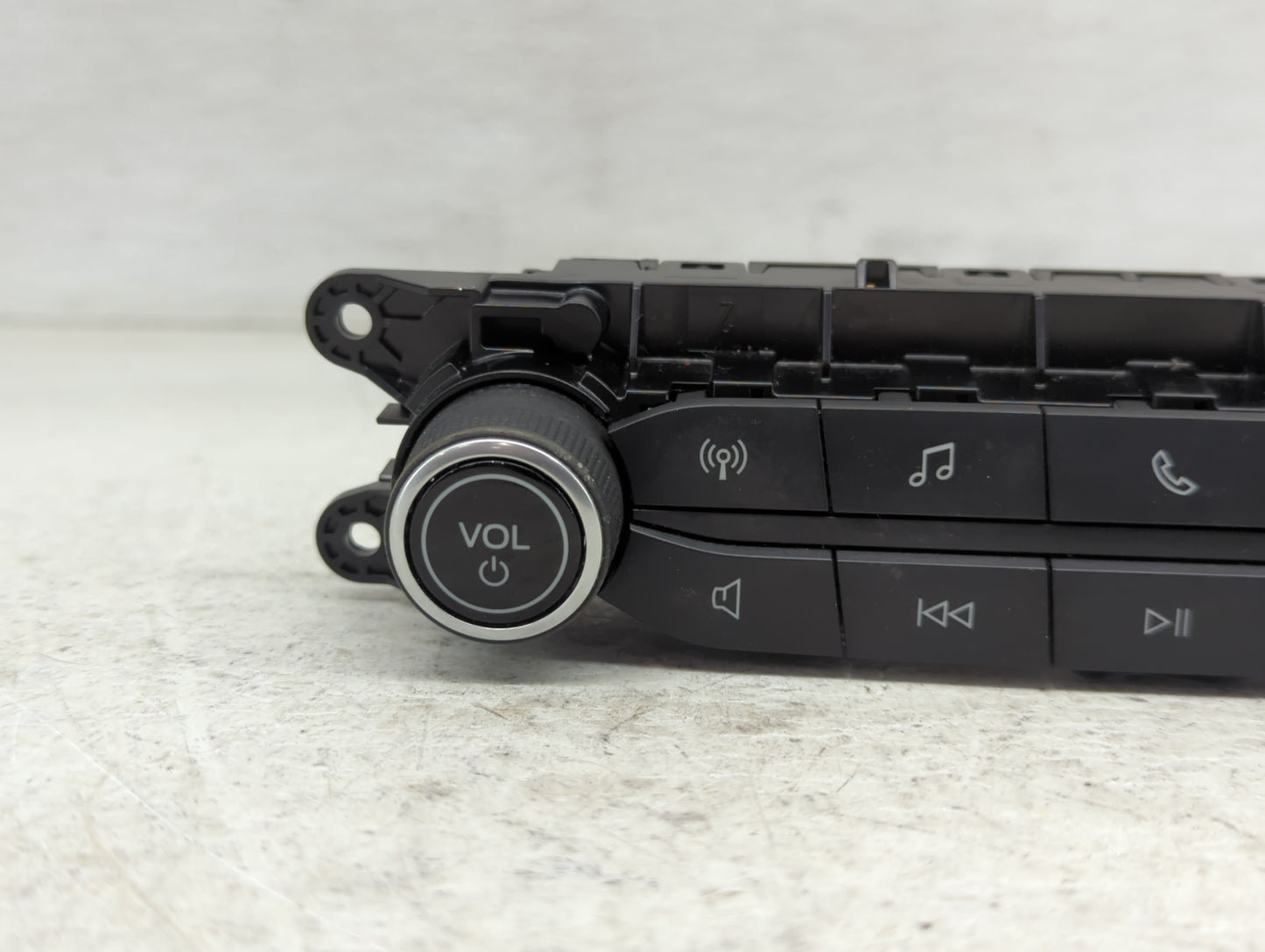2020-2022 Ford Escape Radio Control Panel - Oemusedautoparts1.com
