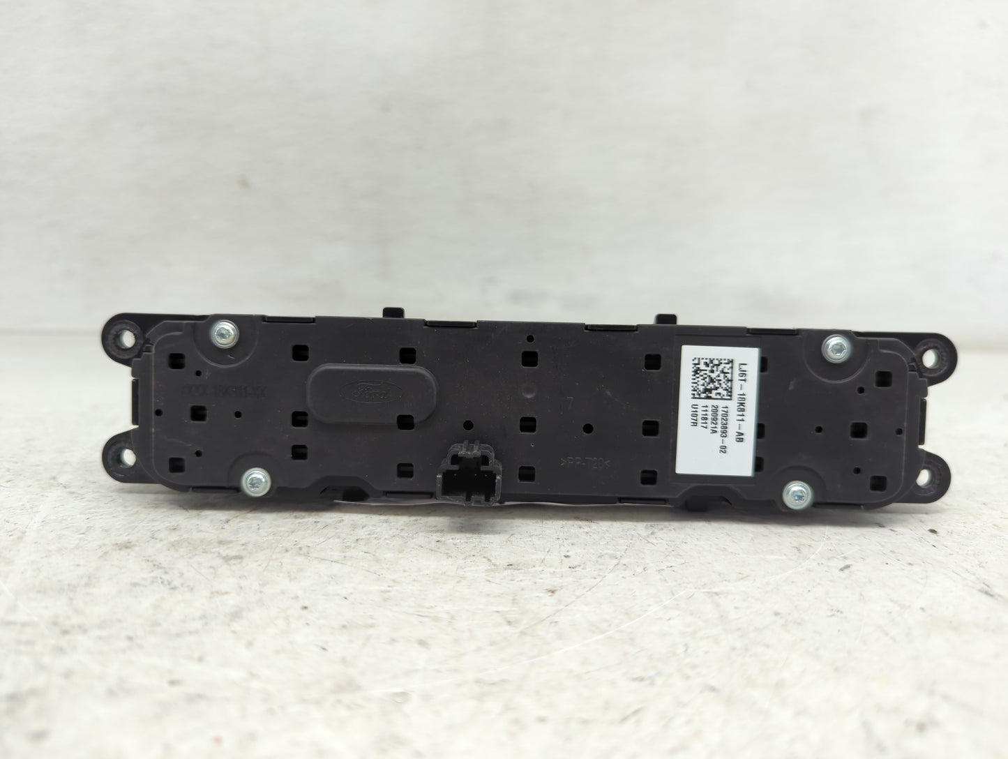 2020-2022 Ford Escape Radio Control Panel - Oemusedautoparts1.com