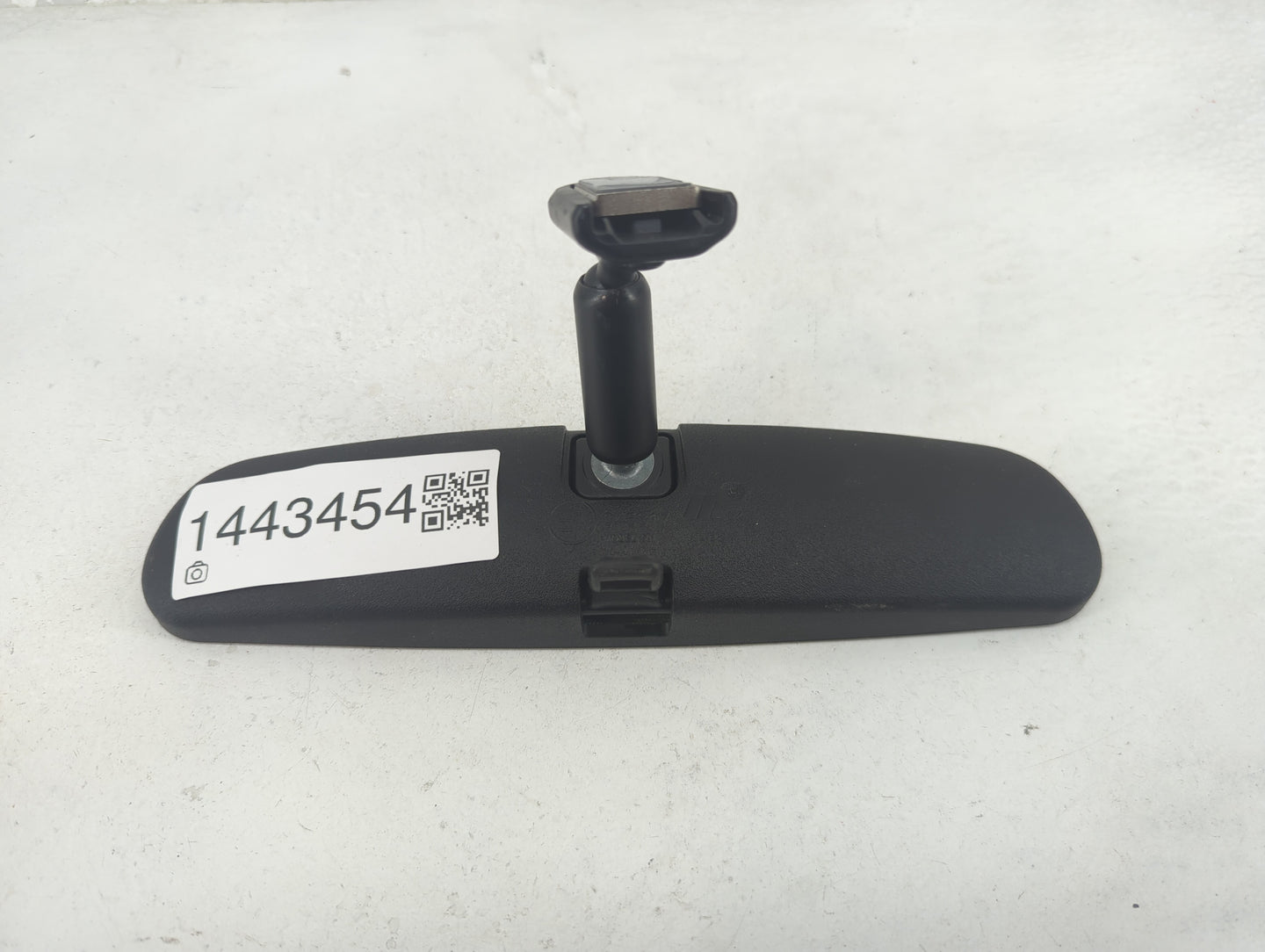 2020-2022 Ford Escape Interior Rear View Mirror Replacement OEM P/N:045317 Fits Fits 2020 2021 2022 OEM Used Auto Parts - Oe