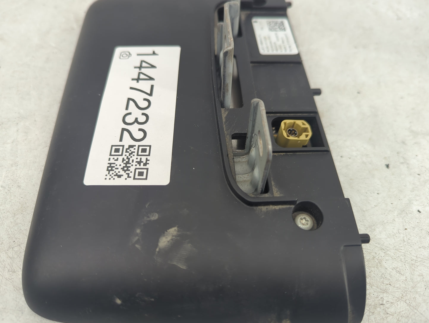 2020 Ford Escape Third Brake Light Tail Light P/N:LJ6T-18B955-FC Fits OEM Used Auto Parts - Oemusedautoparts1.com