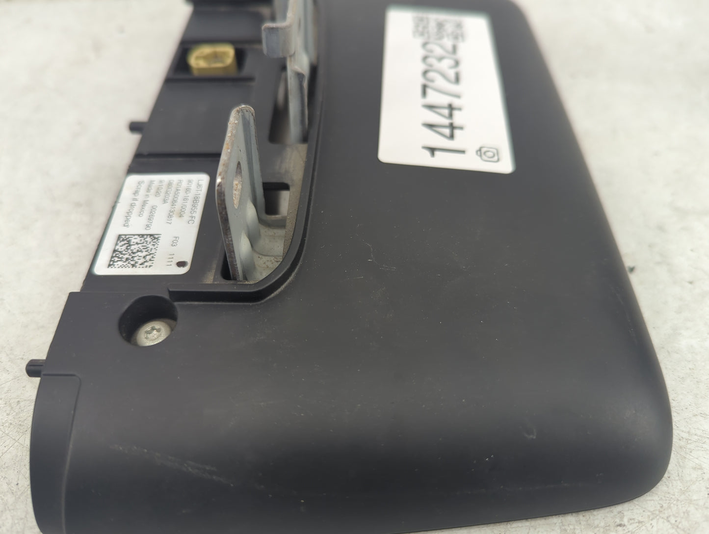 2020 Ford Escape Third Brake Light Tail Light P/N:LJ6T-18B955-FC Fits OEM Used Auto Parts - Oemusedautoparts1.com
