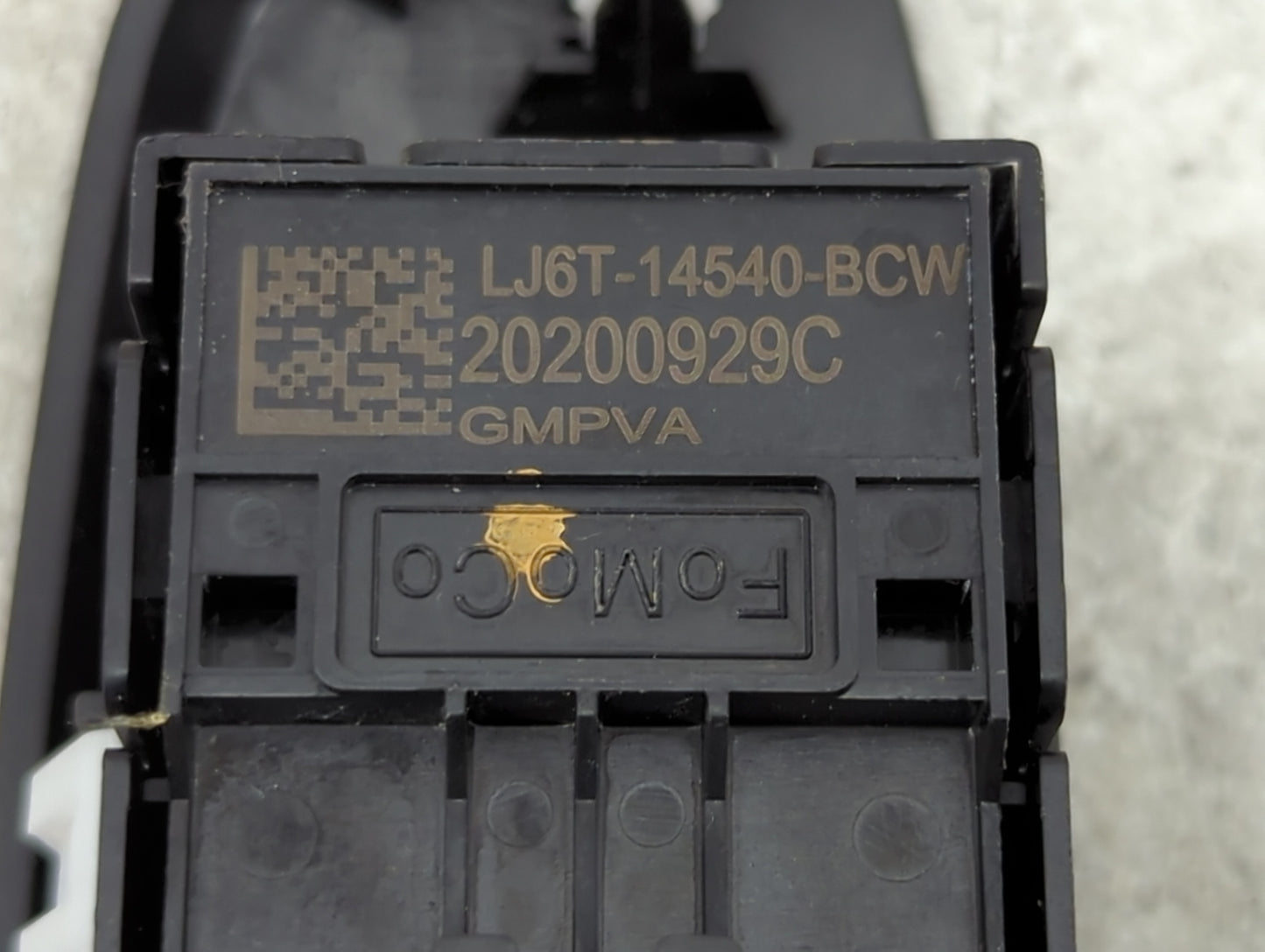 2020-2022 Ford Escape Master Power Window Switch Replacement Driver Side Left P/N:LJ6T-14540-BCW Fits Fits 2020 2021 2022 OE