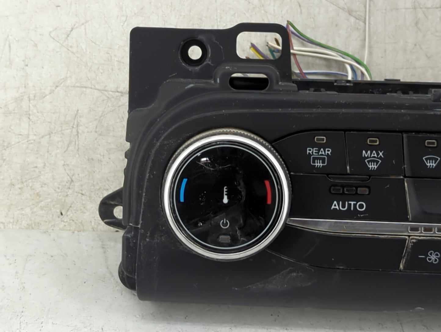 2020 Ford Escape Climate Control Module Temperature AC/Heater Replacement P/N:KJ4T-19980-CD KJ4T19980CD Fits OEM Used Auto P