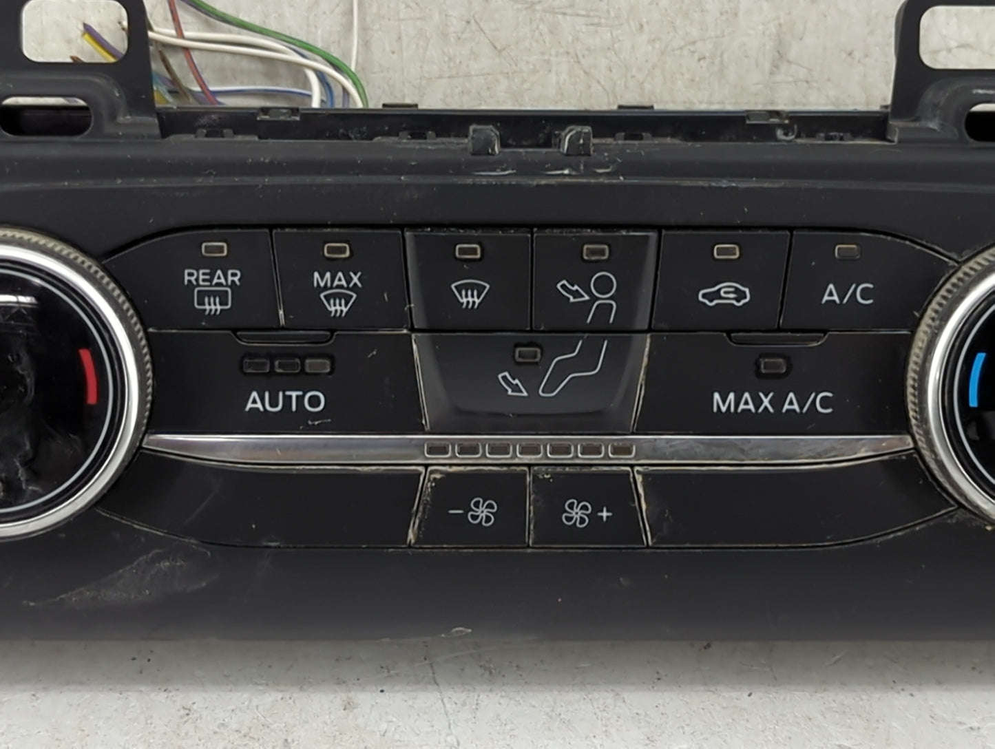2020 Ford Escape Climate Control Module Temperature AC/Heater Replacement P/N:KJ4T-19980-CD KJ4T19980CD Fits OEM Used Auto P