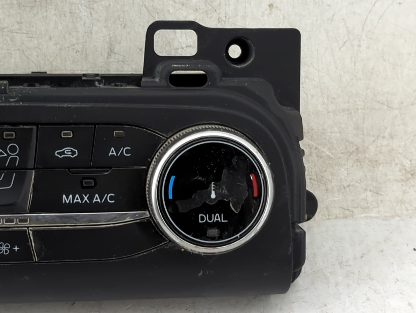 2020 Ford Escape Climate Control Module Temperature AC/Heater Replacement P/N:KJ4T-19980-CD KJ4T19980CD Fits OEM Used Auto P