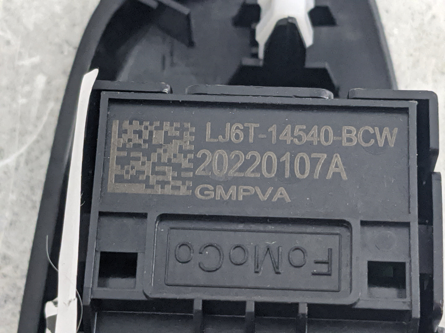 2020-2022 Ford Escape Master Power Window Switch Replacement Driver Side Left P/N:LJ6T-14540-BCW Fits Fits 2020 2021 2022 OE