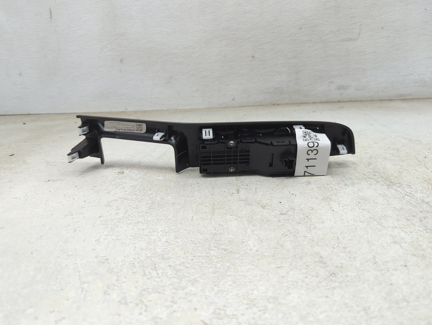 2020-2022 Ford Escape Master Power Window Switch Replacement Driver Side Left P/N:LJ6T-14540-BCW Fits Fits 2020 2021 2022 OE