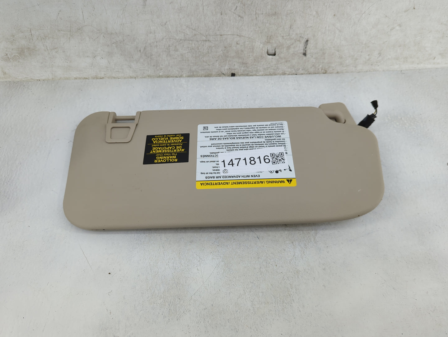 2020 Ford Escape Sun Visor Shade Replacement Driver Left Mirror Fits OEM Used Auto Parts - Oemusedautoparts1.com