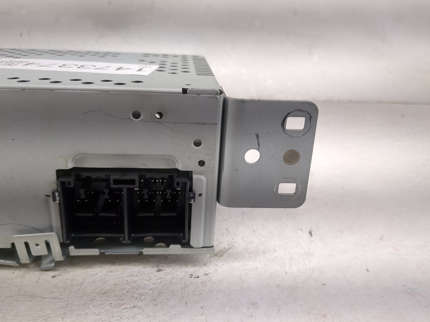 2020 Ford Escape Radio AM FM Cd Player Receiver Replacement P/N:LJ6T-18K810-AD MVMUDD86, CXAD131372 Fits OEM Used Auto Parts