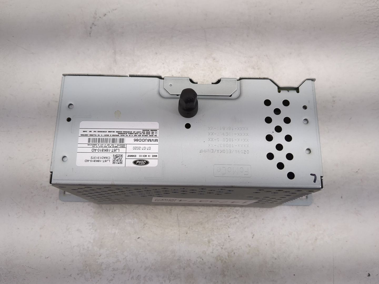 2020 Ford Escape Radio AM FM Cd Player Receiver Replacement P/N:LJ6T-18K810-AD MVMUDD86, CXAD131372 Fits OEM Used Auto Parts