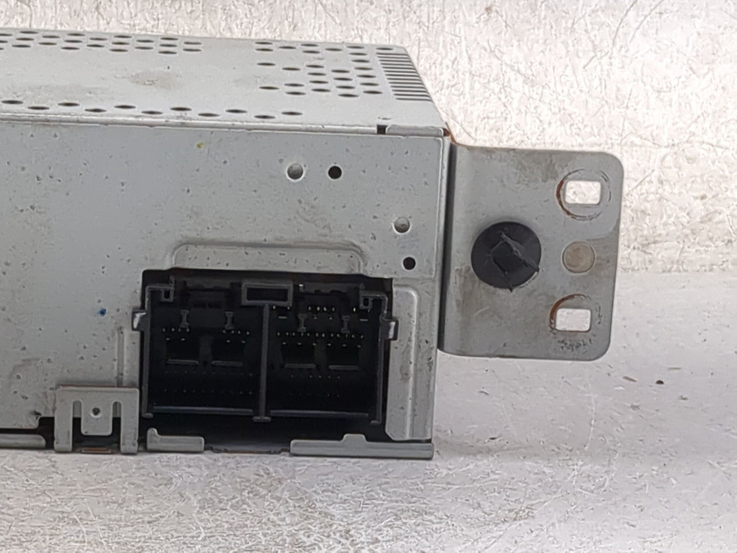 2020 Ford Escape Radio AM FM Cd Player Receiver Replacement P/N:LJ6T-18K810-AD J7EGDDMD, CXAD052494 Fits OEM Used Auto Parts