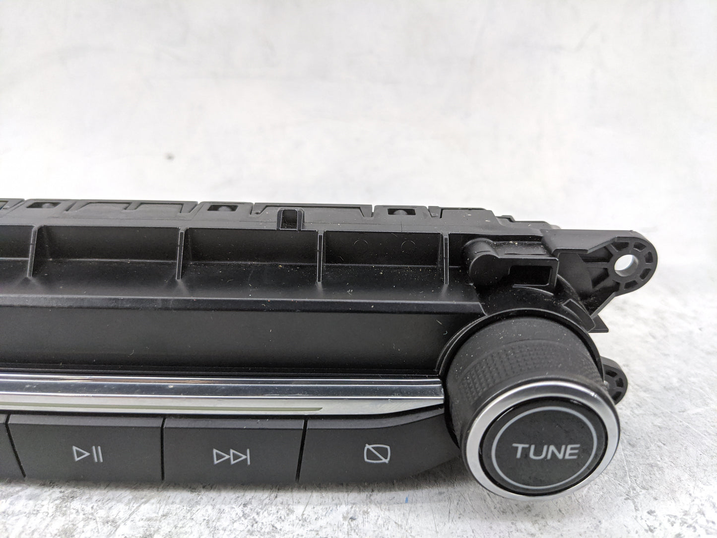 2020-2020 Ford Escape Radio Control Panel Black - Oemusedautoparts1.com