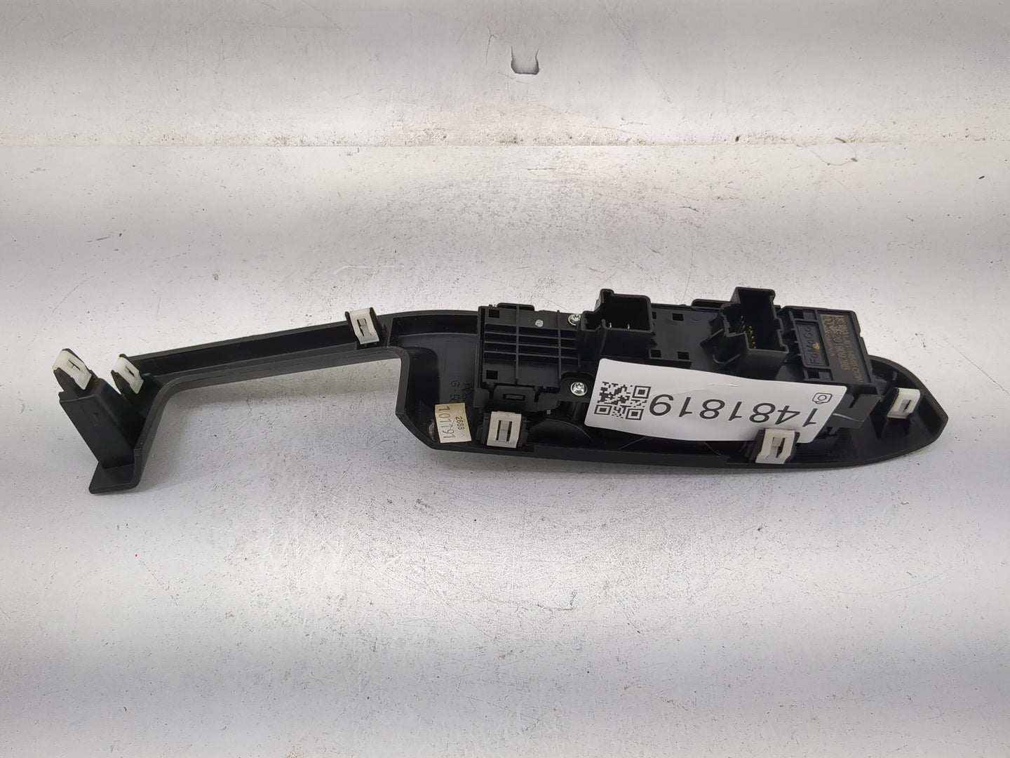 2020-2022 Ford Escape Master Power Window Switch Replacement Driver Side Left P/N:LJ6T-14540-CCW Fits Fits 2020 2021 2022 OE