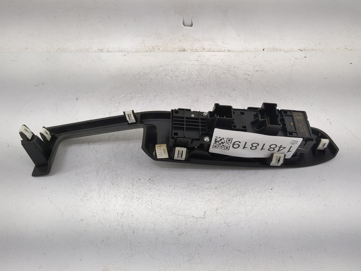 2020-2022 Ford Escape Master Power Window Switch Replacement Driver Side Left P/N:LJ6T-14540-CCW Fits Fits 2020 2021 2022 OE