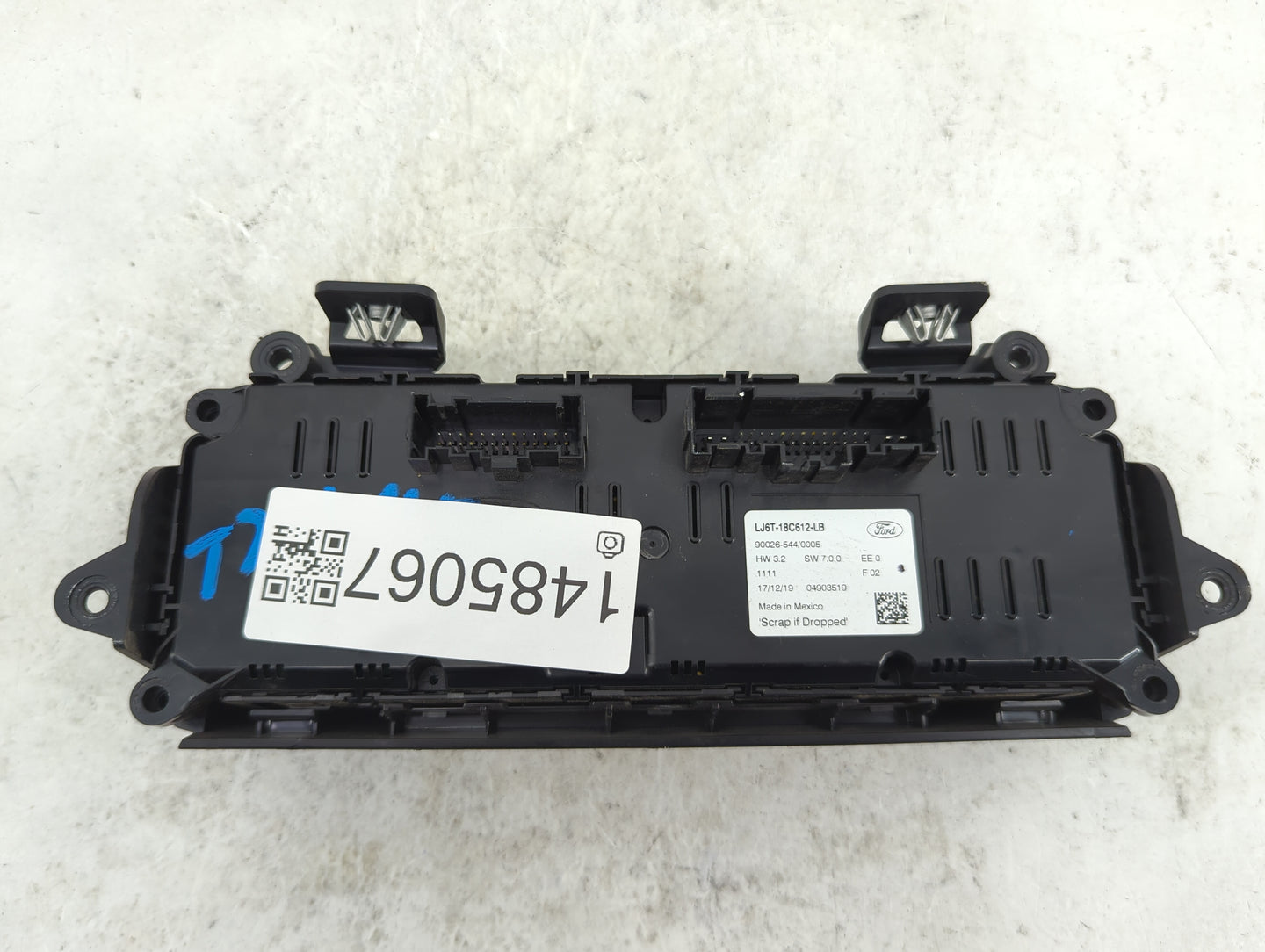 2020-2022 Ford Escape Climate Control Module Temperature AC/Heater Replacement P/N:LJ6T-18C612-LB 90026-544/0005 Fits OEM Us