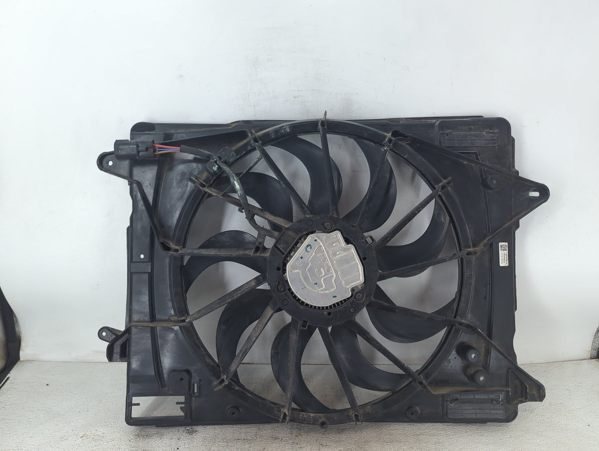 2020-2022 Ford Escape Electric Radiator Cooling Fan Motor Assembly P/N:LX61-8C607-AC F0HHX2G213 Fits Fits 2020 2021 2022 OEM