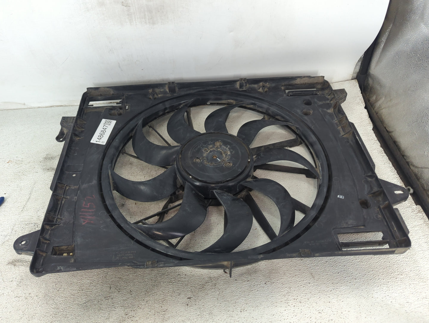 2020-2022 Ford Escape Electric Radiator Cooling Fan Motor Assembly P/N:LX61-8C607-AC F0HHX2G213 Fits Fits 2020 2021 2022 OEM
