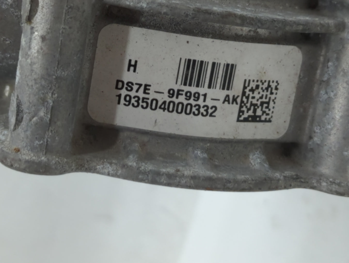 2013-2019 Ford Escape Throttle Body P/N:DS7E-9F991-AK DS7E-9F991-AD Fits Fits 2013 2014 2015 2016 2017 2018 2019 2020 OEM Us