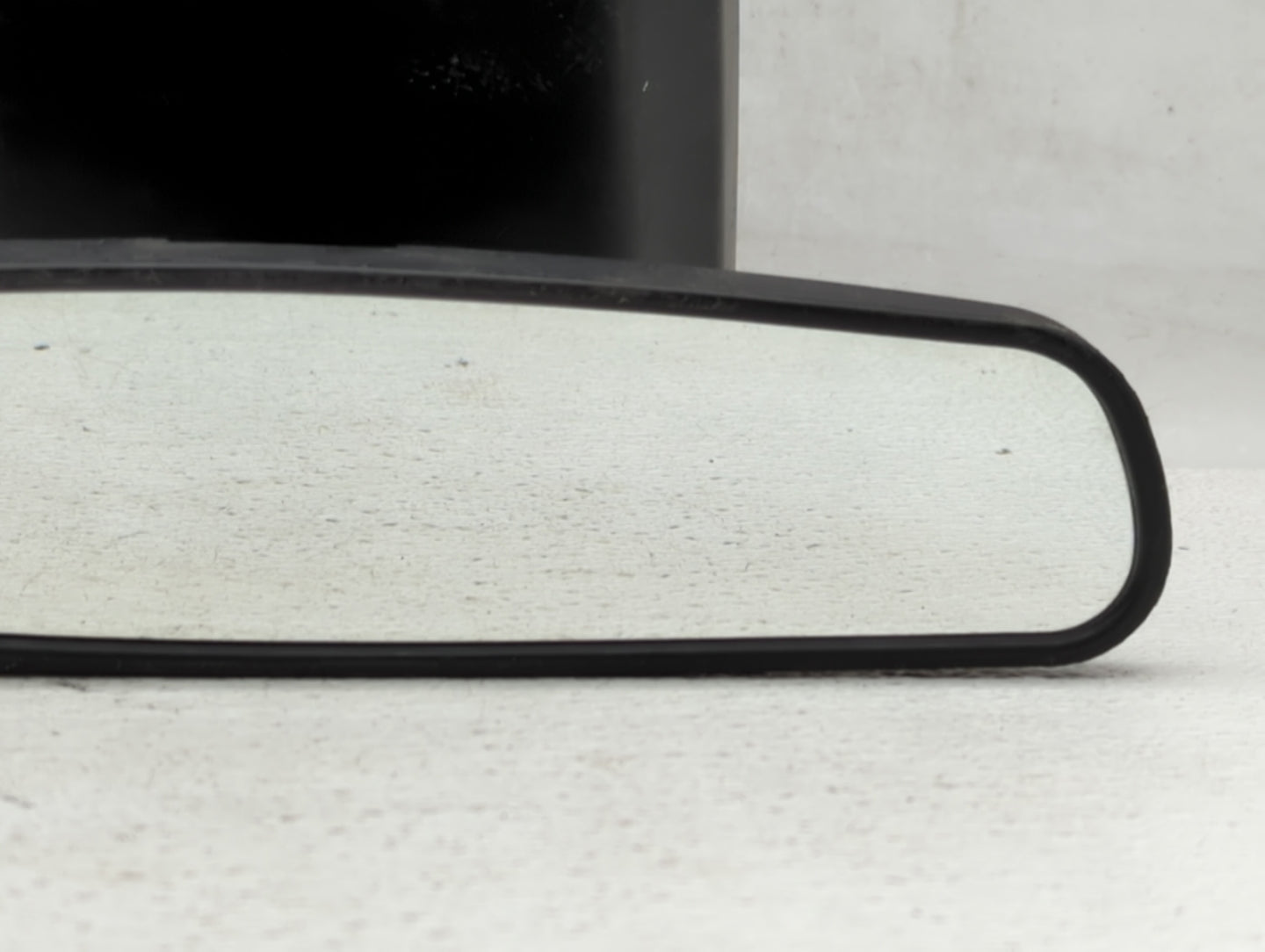 2020 Ford Escape Interior Rear View Mirror Replacement OEM P/N:E11026378 E11045317 Fits OEM Used Auto Parts - Oemusedautopar