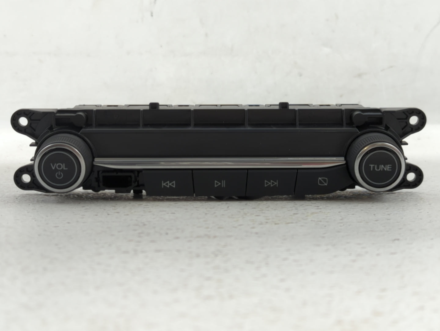 2020-2020 Ford Escape Radio Control Panel - Oemusedautoparts1.com