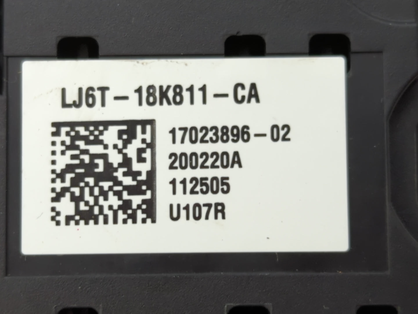 2020-2020 Ford Escape Radio Control Panel - Oemusedautoparts1.com