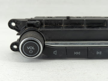 2020-2022 Ford Escape Climate Control Module Temperature AC/Heater Replacement P/N:LG6T-18K811-CA Fits Fits 2020 2021 2022 OEM Used Auto Parts