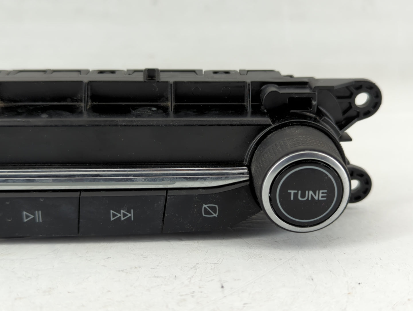 2020-2022 Ford Escape Climate Control Module Temperature AC/Heater Replacement P/N:LG6T-18K811-CA Fits Fits 2020 2021 2022 O