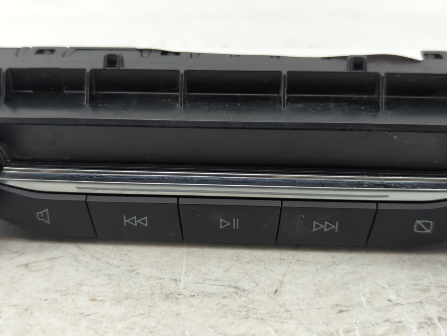 2020-2020 Ford Escape Am Fm Cd Player Radio Receiver - Oemusedautoparts1.com