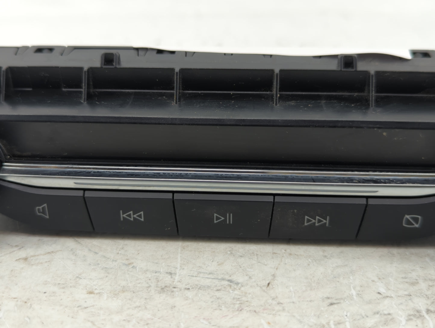 2020-2020 Ford Escape Am Fm Cd Player Radio Receiver - Oemusedautoparts1.com