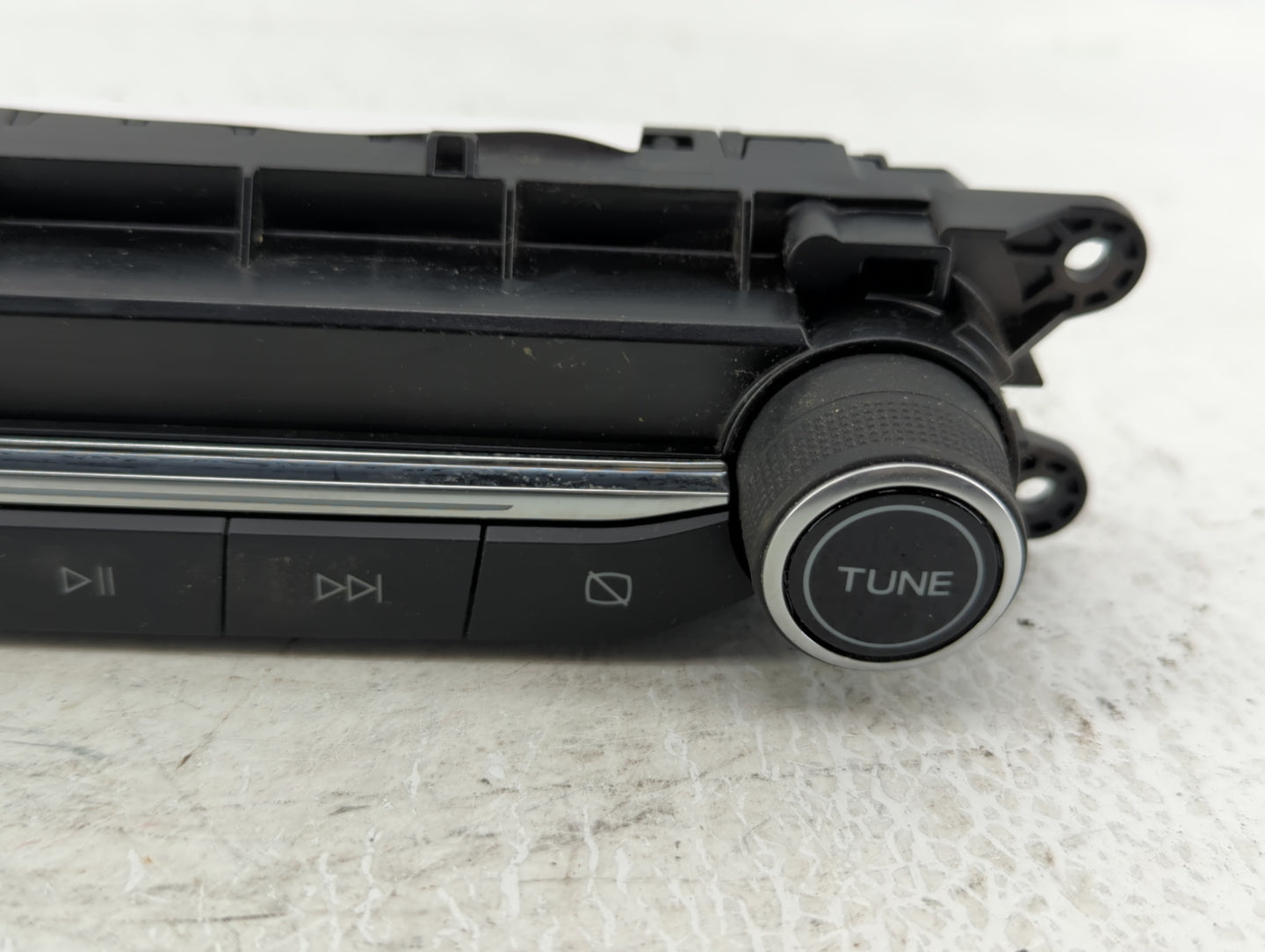 2020-2020 Ford Escape Am Fm Cd Player Radio Receiver - Oemusedautoparts1.com