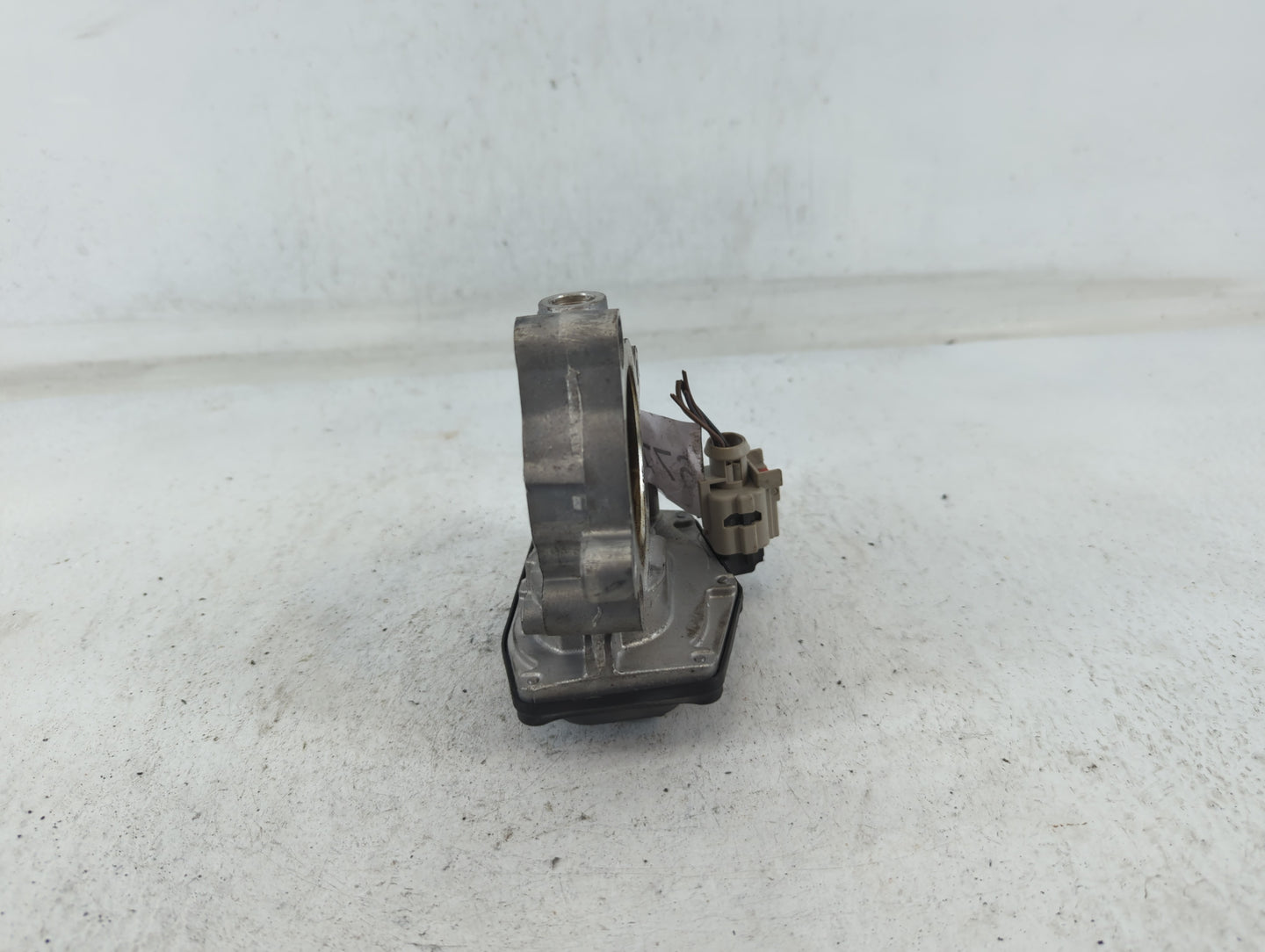 2020 Ford Escape Throttle Body P/N:5 09890 11 GYC9A Fits Fits 2021 2022 OEM Used Auto Parts - Oemusedautoparts1.com
